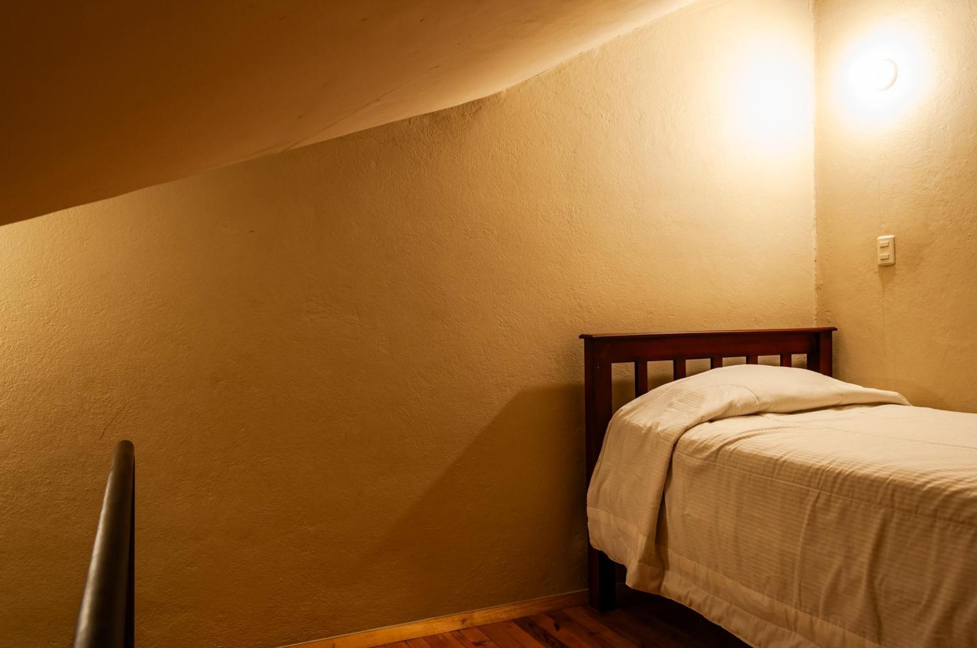 Hotel Calle Angosta Cuenca Exterior photo